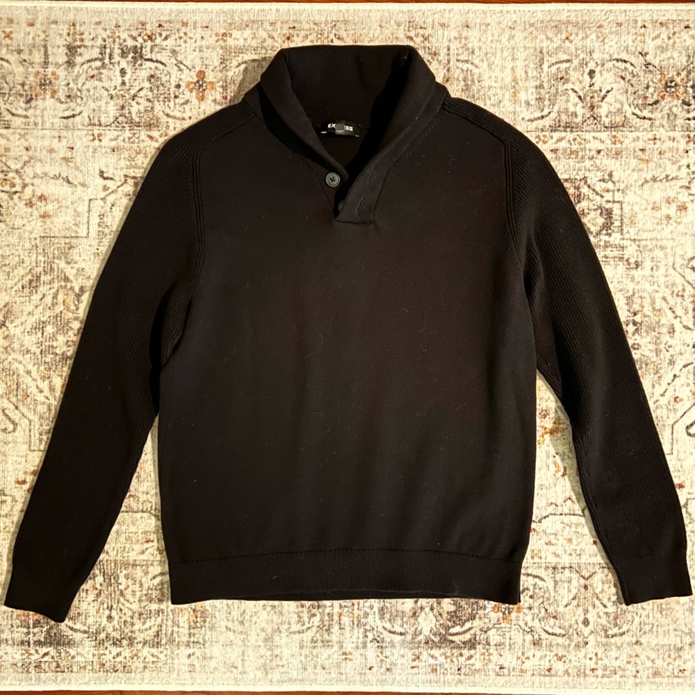 Express Men’s Size Large Black Pullover Sweater